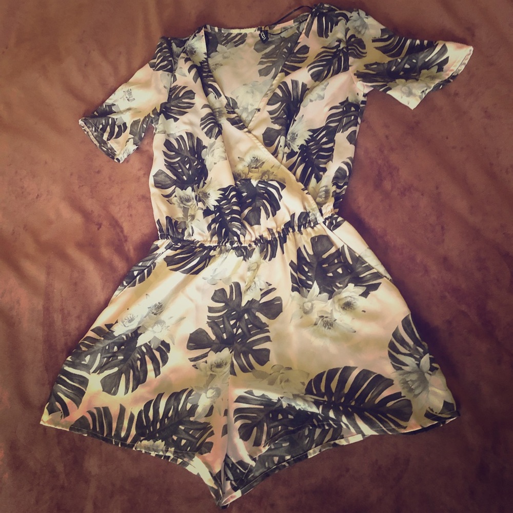H&M light pink romper